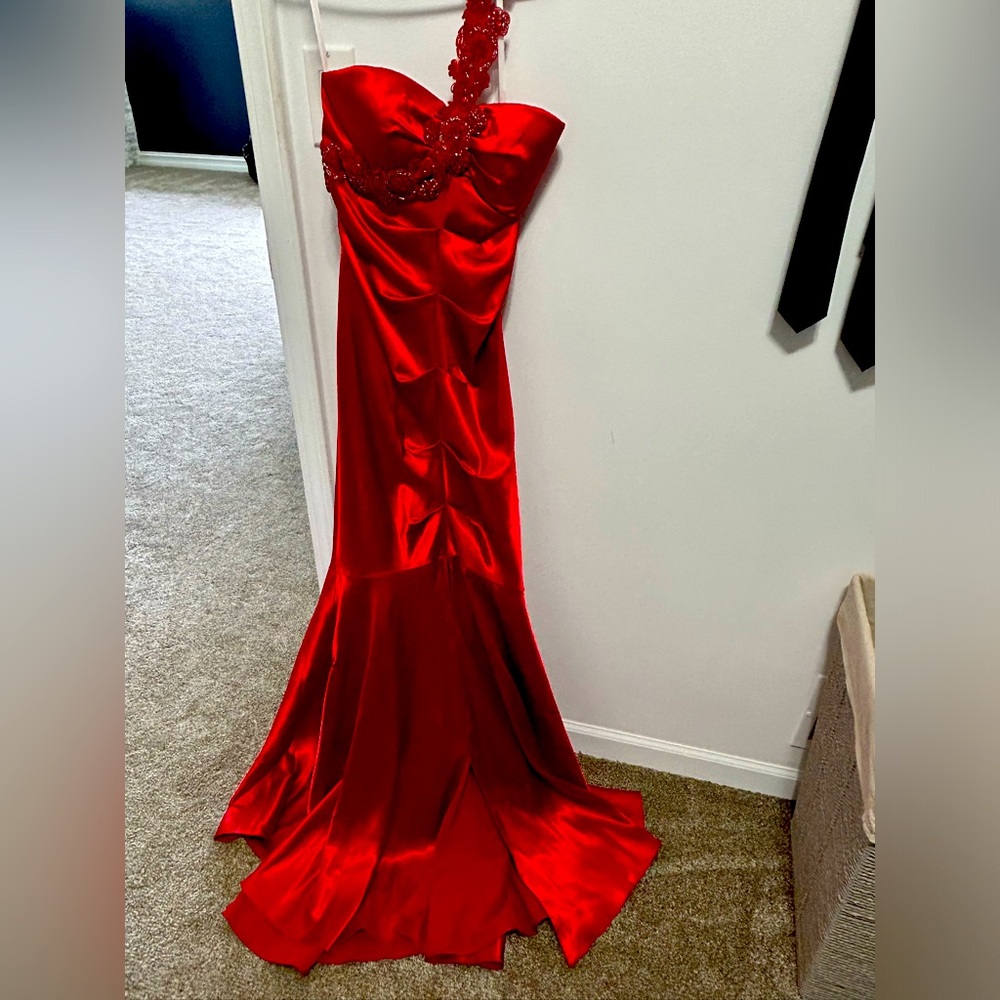 Long Mermaid One Shoulder Dress